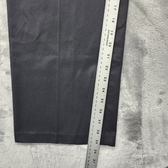 Dockers Pants Mens 40 X 30 Gray D3 Signature Khaki Pleated Chino Office Career - Picture 10 of 12